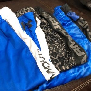 Youth Large UA shorts